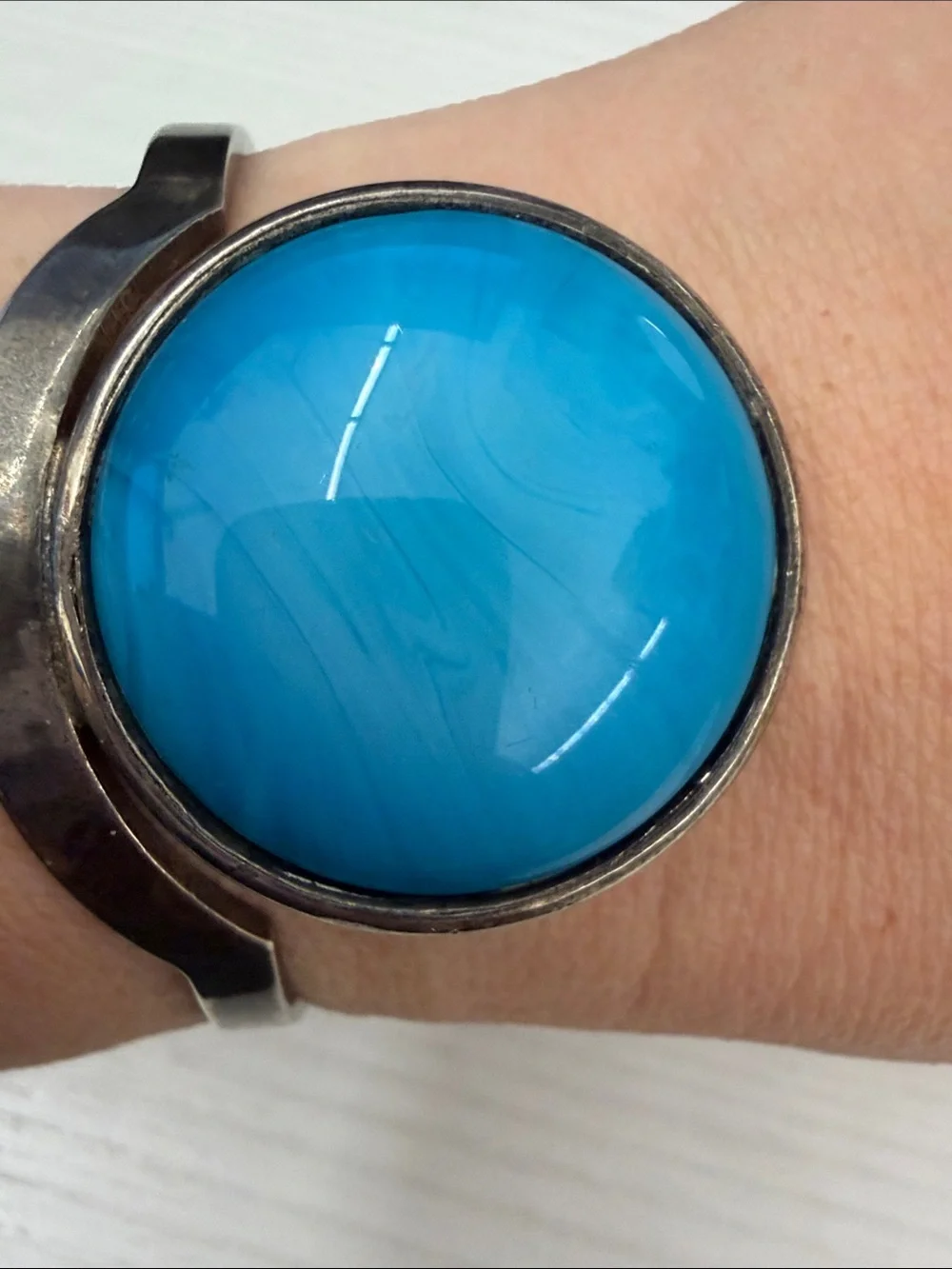 Unbranded Blue Fashion Wrist Cuff with Round Accent